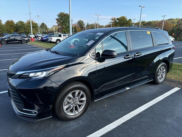 2023 toyota sienna xle 8 passenger