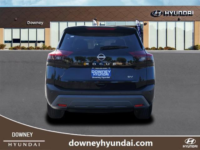 2022 nissan rogue sv