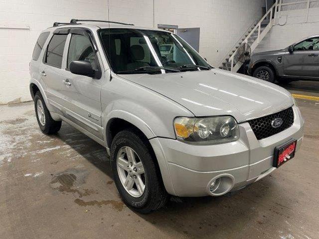 2005 ford escape hybrid base