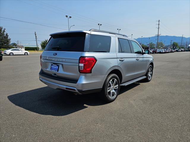 2022 ford expedition xlt