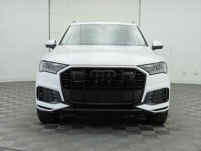 2023 audi q7 45 premium plus