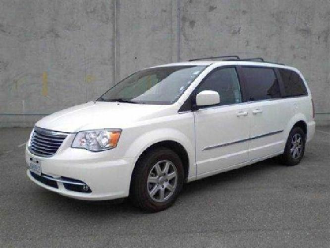 2012 chrysler town & country touring minivan 4d in san leandro, ca