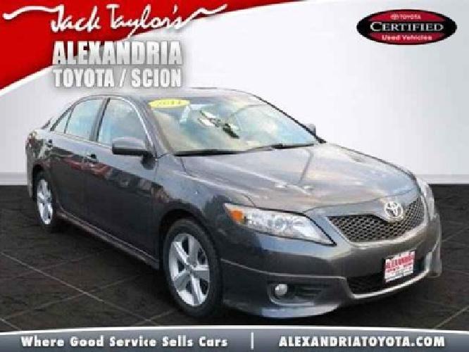 2011 toyota camry se in alexandria, va