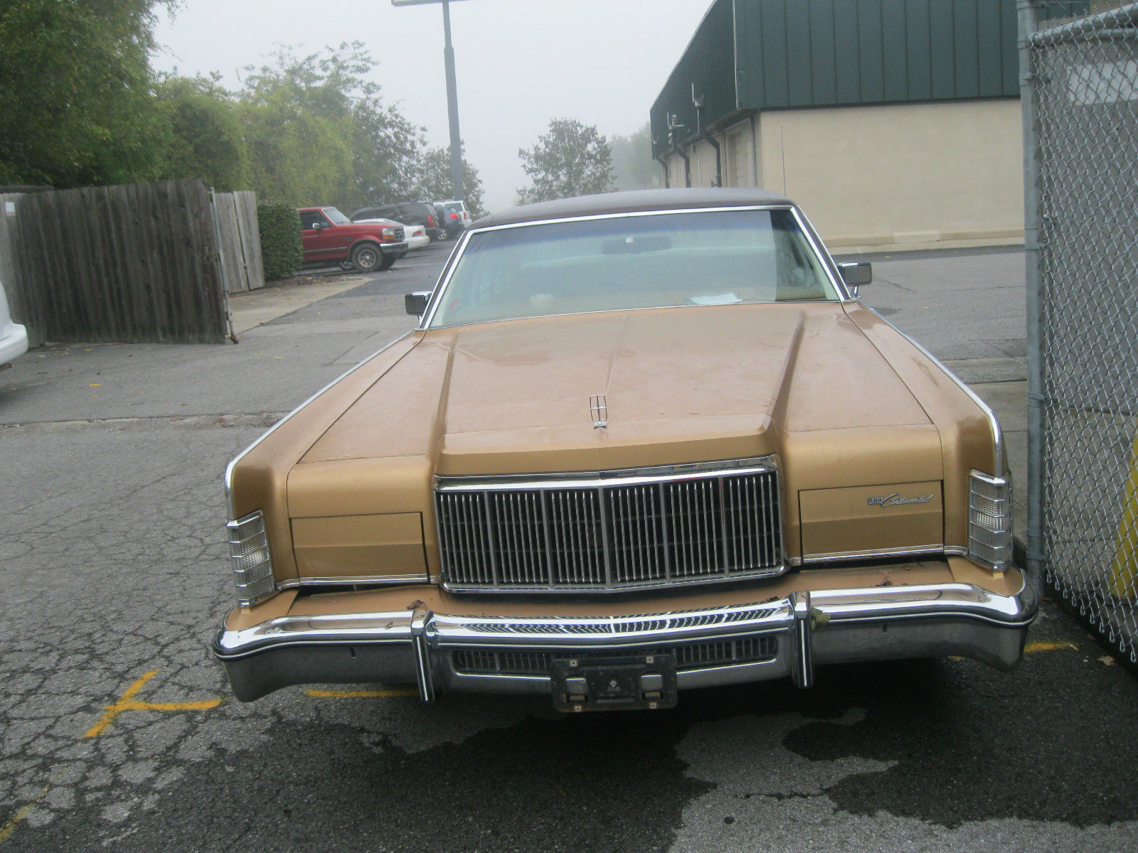 1976 lincoln continental base hardtop 4-door 7.5l