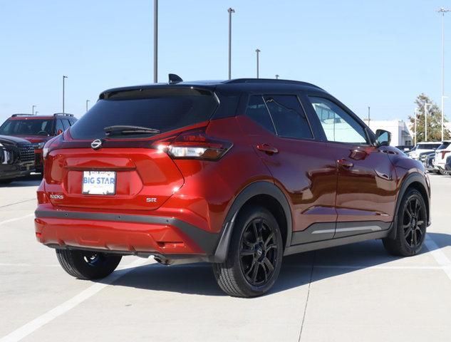 2023 nissan kicks sr