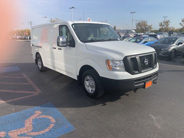 2018 nissan nv cargo nv2500 hd sv v8