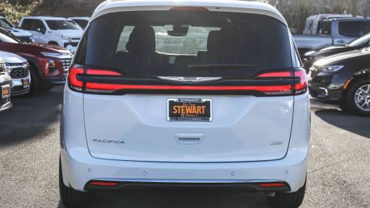 2025 Chrysler Pacifica