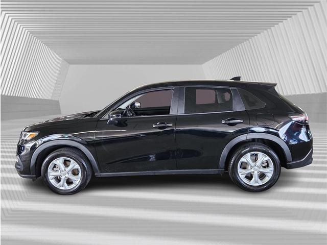 2023 honda hr-v lx