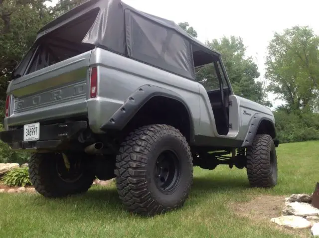 1976 ford bronco lifted 351 windsor