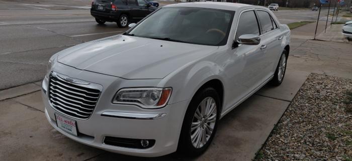 used 2012 chrysler 300 c junction city, ks 66441 for sale in grandview plaza, kansas