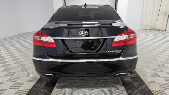 2013 Hyundai Genesis