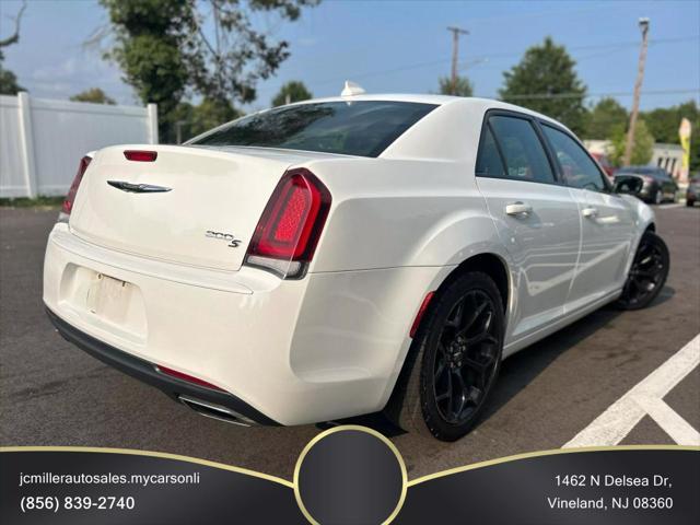 2019 chrysler 300 s