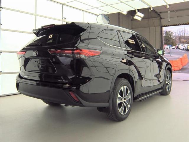 2021 toyota highlander xle