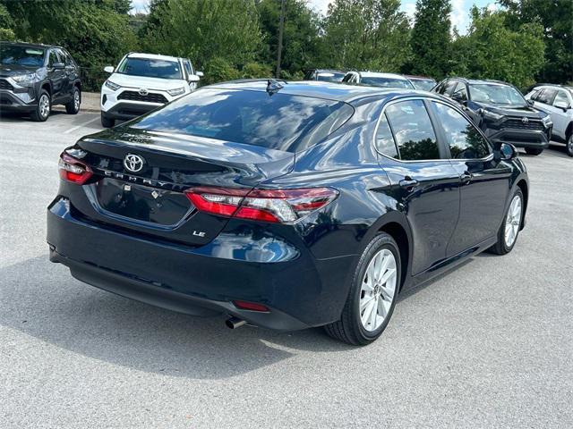 2021 toyota camry le