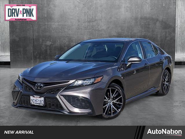 2023 toyota camry se