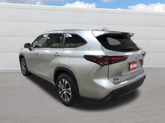 2024 toyota highlander xle
