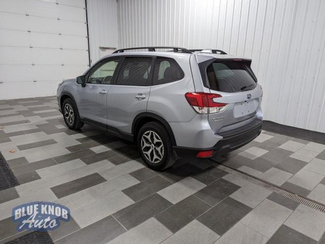 2023 subaru forester premium