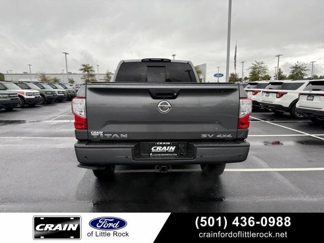 2021 nissan titan sv
