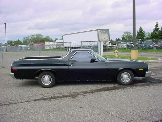 1975 ford ranchero gt... 351 modified engine.. x88,199 miles.. runs/drives good!