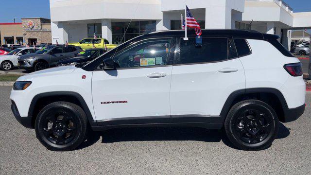 2023 jeep compass trailhawk