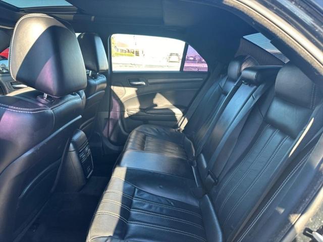 2015 chrysler 300 s