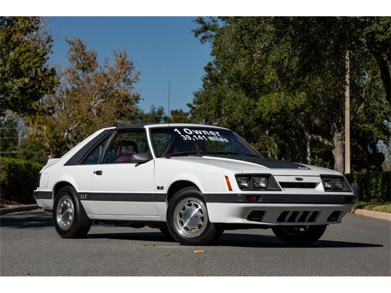 1985 ford mustang