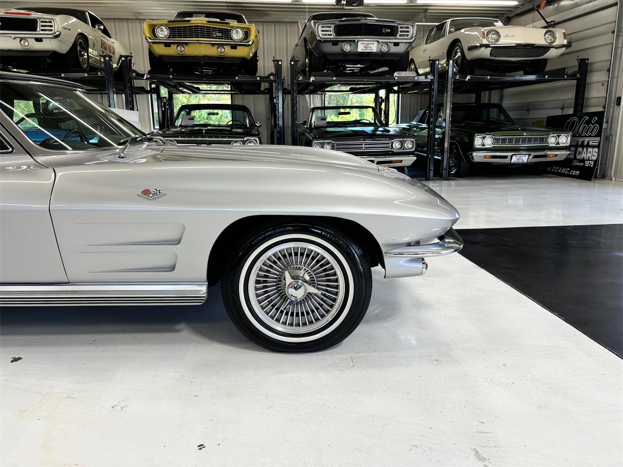 1964 chevrolet corvette stingray