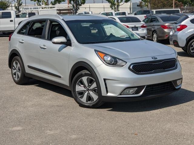2017 kia niro in van nuys, california