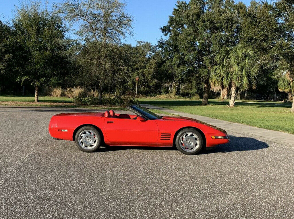 1994 base 2dr convertible used 5.7l v8 16v automatic rwd convertible
