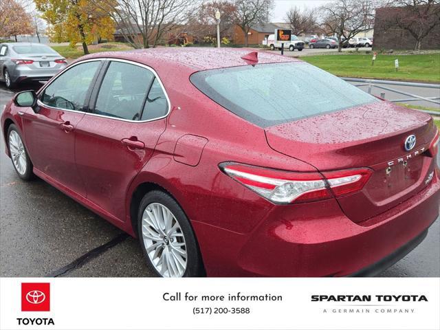 2019 toyota camry hybrid xle