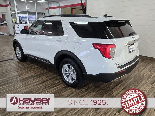 2023 ford explorer xlt