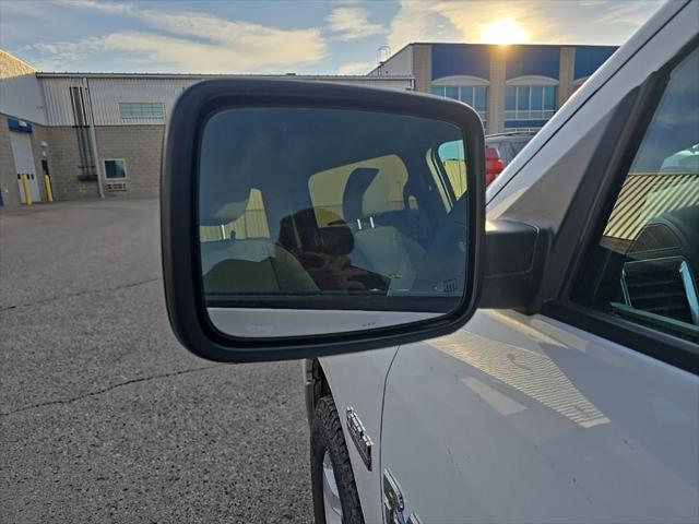 2022 ram 1500 classic slt