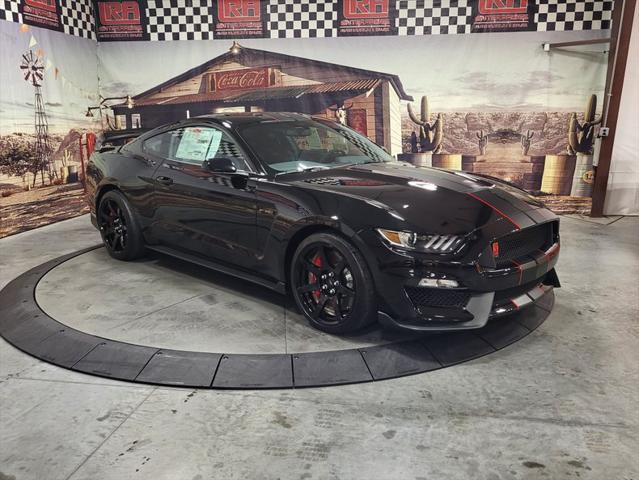 2017 ford shelby gt350 base