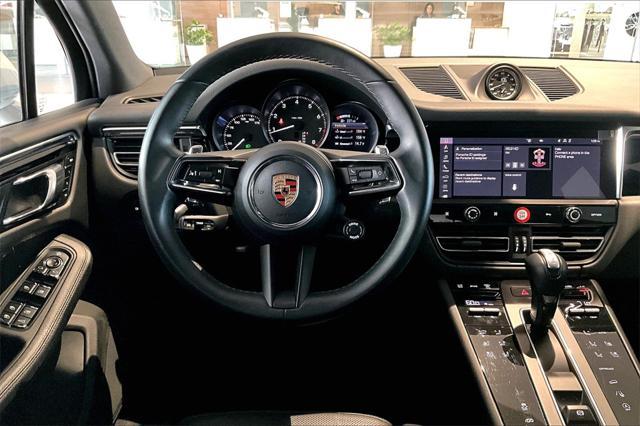 2023 porsche macan base