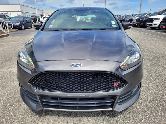 2017 ford focus st
