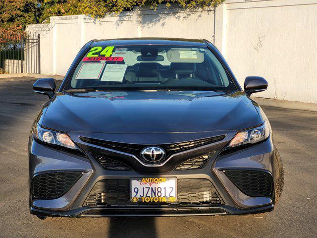 2024 toyota camry se