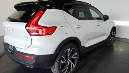 2021 Volvo XC40