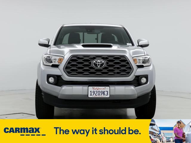 2022 toyota tacoma trd sport