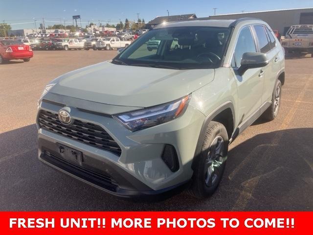 2022 toyota rav4 xle