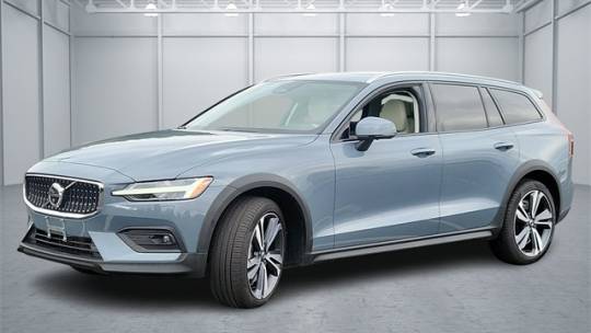 2024 Volvo V60 Cross Country