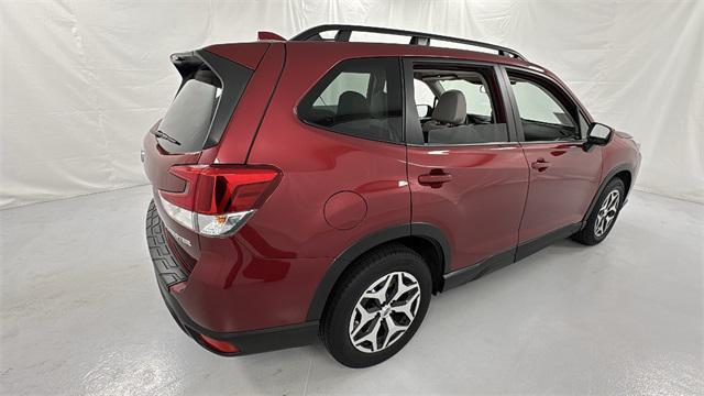 2022 subaru forester premium