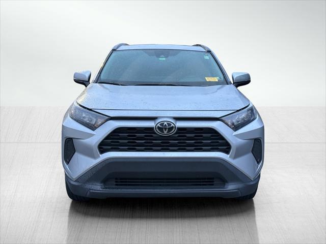 2021 toyota rav4 le