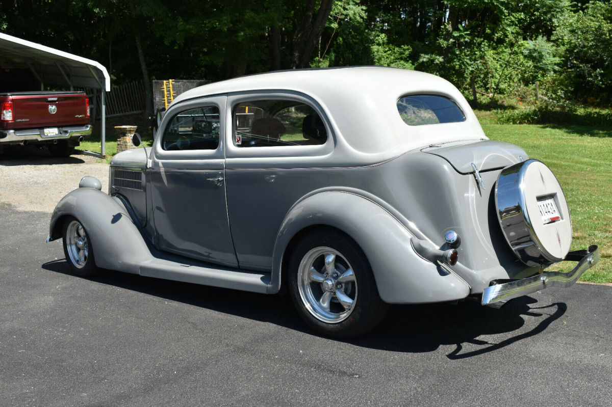 1936 ford 'humpback' sedan street rod, 350 chevy, auto, pwr r&p, ex. co. (video)