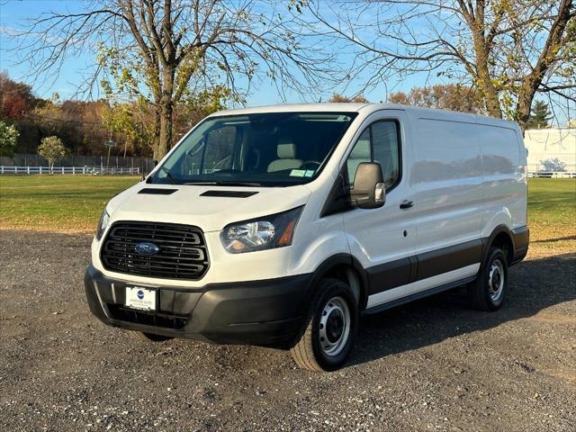 2019 ford transit-250 base