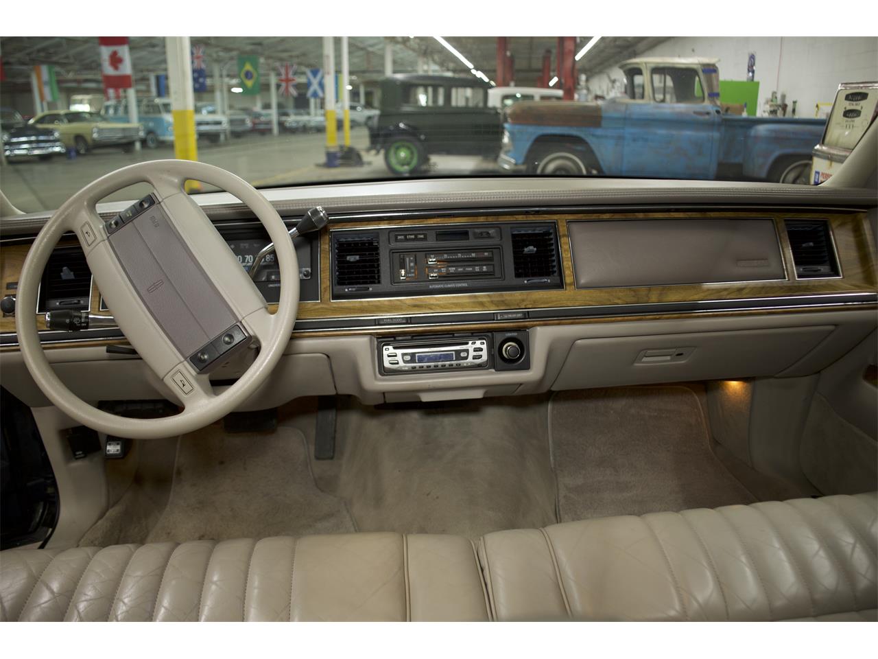1991 lincoln town car