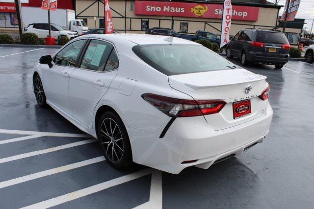 2023 toyota camry se