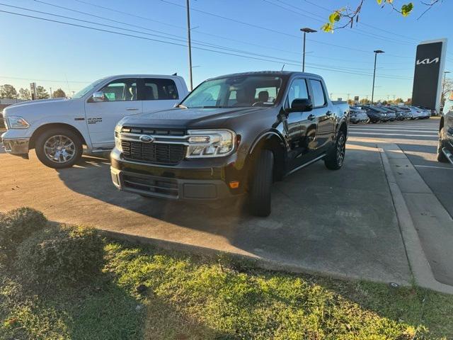 2022 ford maverick lariat