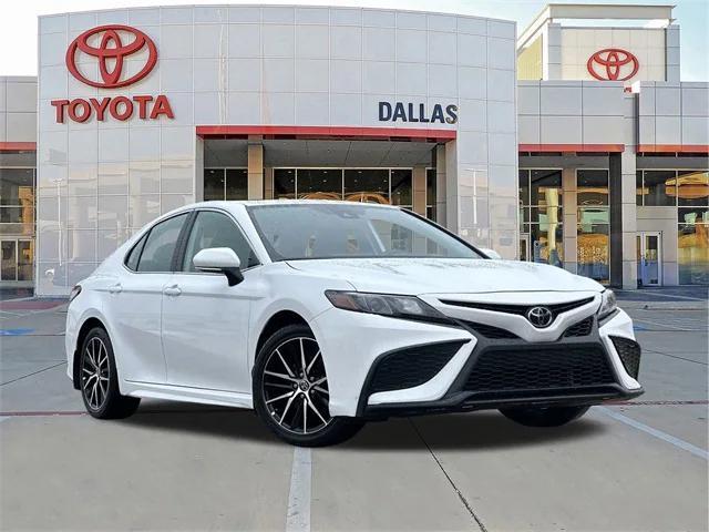 2024 toyota camry se