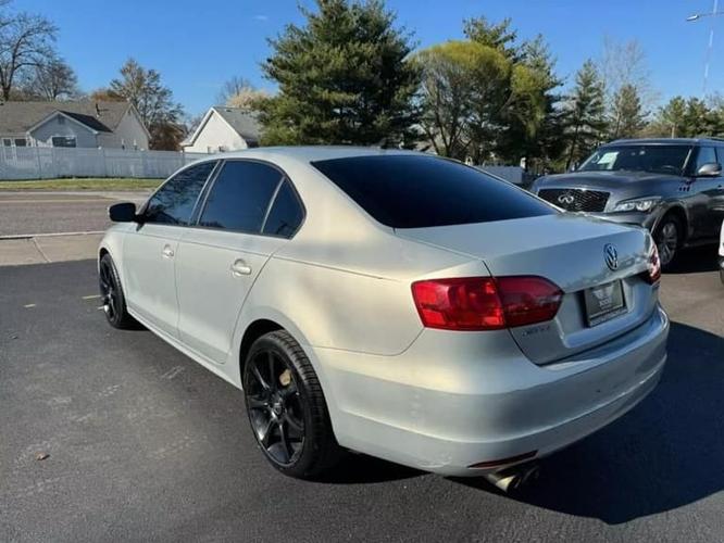 2011 volkswagen jetta se sedan 4d in saint louis, missouri