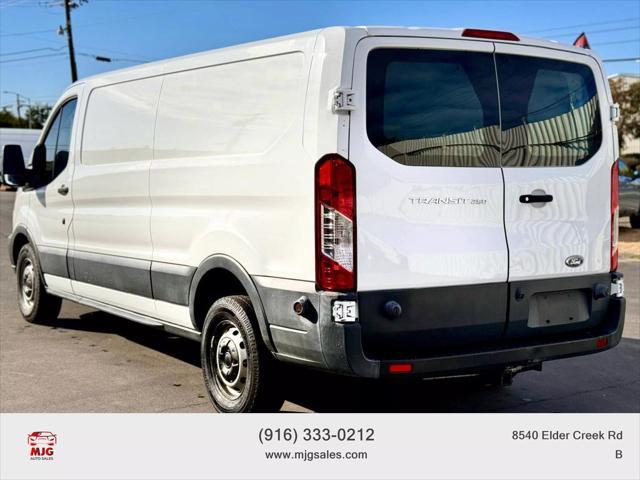 2018 ford transit-250 base